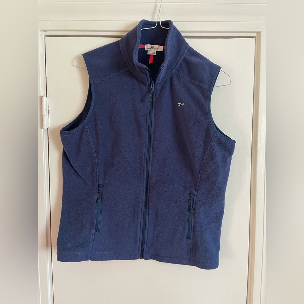 Vineyard Vines Blue fleece vest. Size Large. Great condition.